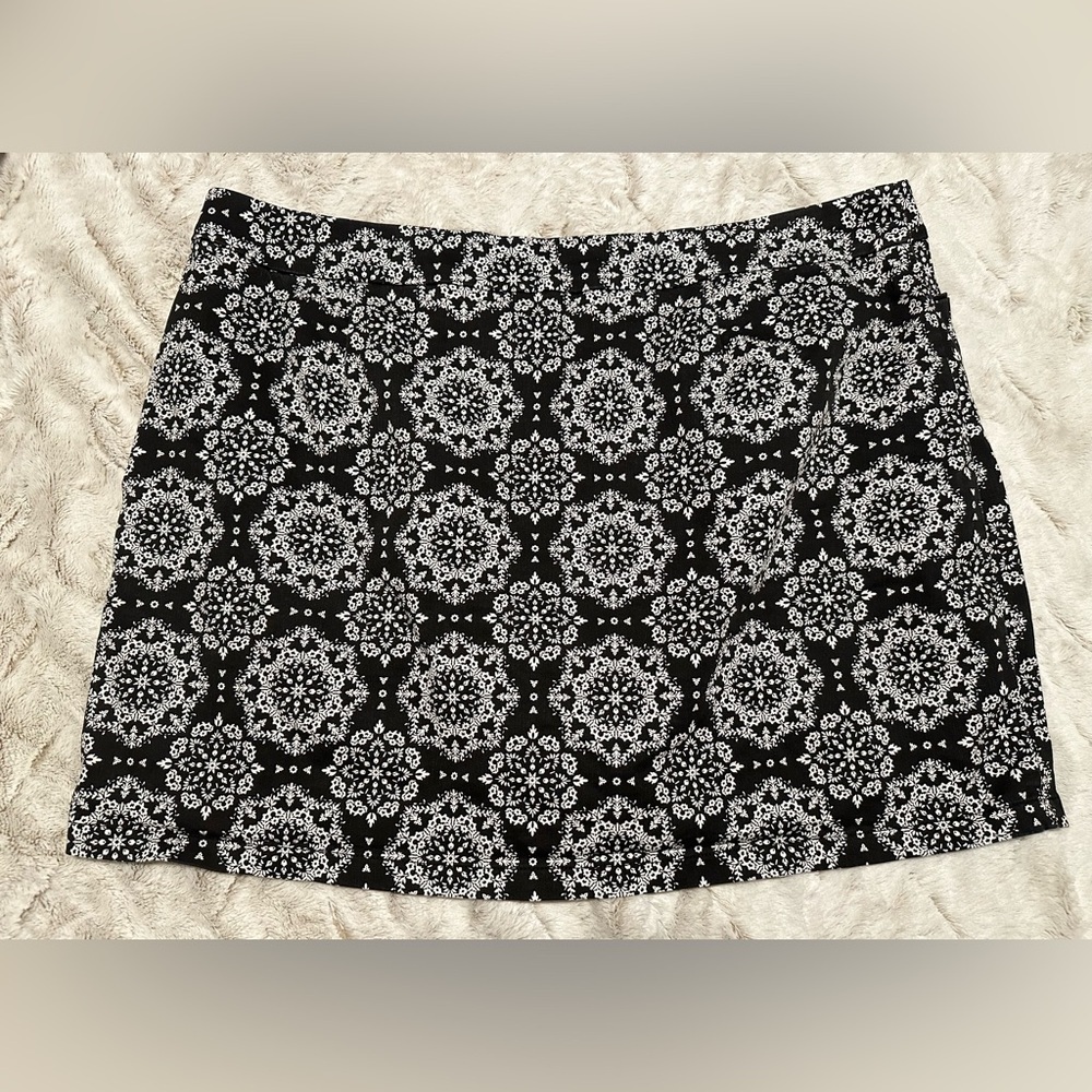 Croft & Barrow The Effortless Stretch Floral Mini Skirt Size 24W Regular - Picture 12 of 12